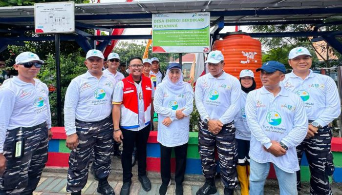 Gubernur Khofifah Apresiasi Inovasi Kampung Ekoriparian Jambangan, Program CSR Pertamina IT Surabaya yang Mendunia