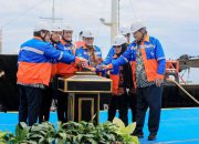 Pupuk Indonesia Lepas Kapal Pupuk Bersubsidi 4.650 Ton Menuju Sumbawa Jelang Musim Tanam