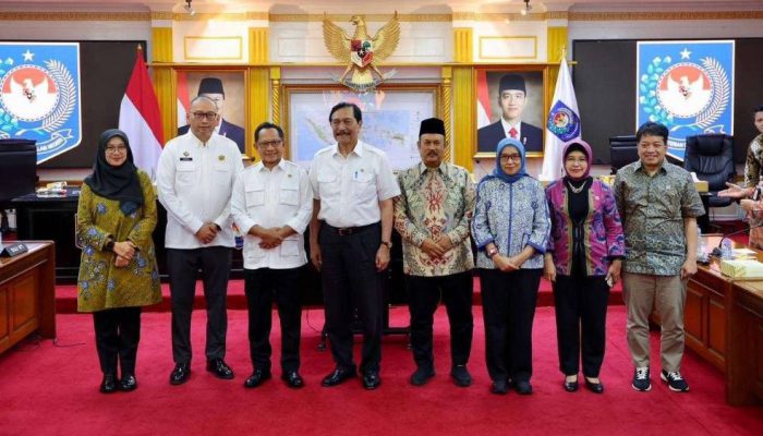 Keberhasilan Banyuwangi Jadi Model Nasional, Digitalisasi Bansos Siap Diterapkan di Seluruh Indonesia