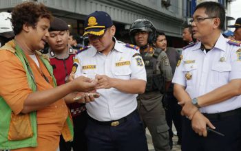 Dishub Surabaya Tertibkan Jukir dan Kendaraan di Pusat Kota