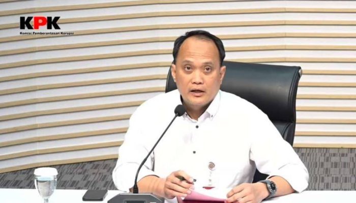 KPK Tahan Mantan Direktur Pengolahan Pertamina Terkait Suap Pengadaan Katalis