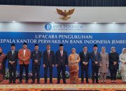 Perry Warjiyo Resmi Kukuhkan Iqbal Reza Nugraha sebagai Kepala BI Jember