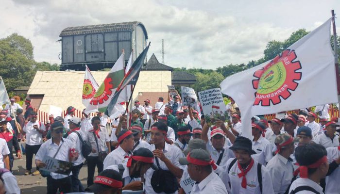 Aksi Damai Pekerja PTPN di Bondowoso, Wabup Janji Tindak Lanjut Aspirasi