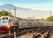 KAI Pulihkan Jalur Pekalongan-Sragi, Kecepatan Kereta Dibatasi 30 Km/Jam