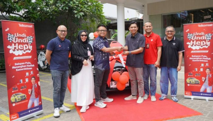 Rezeki Tak Terduga, Dosen Probolinggo Raih Mobil lewat Undi-Undi Hepi Telkomsel