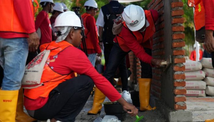 Perkuat Kompetensi SDM Konstruksi, SIG Gelar Sertifikasi Massal dan Raih Rekor MURI