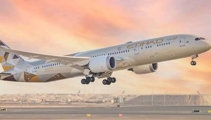 Imbas Konflik Iran, Penerbangan dari Bandara Ngurah Rai dan Soetta ke Timur Tengah Dibatalkan