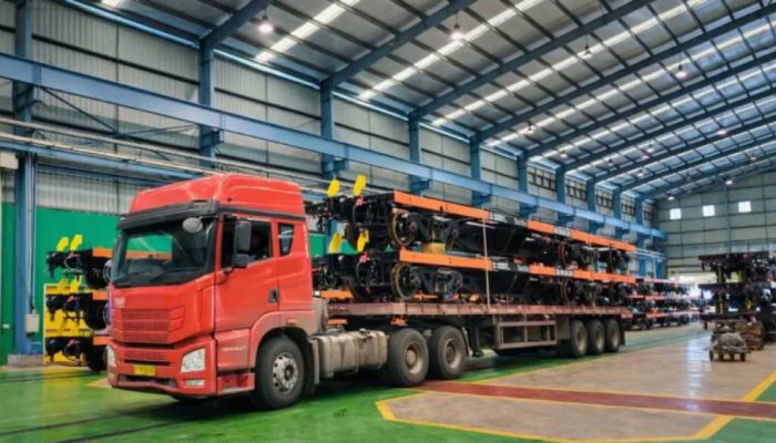 Distribusi Gerbong Berlanjut, INKA Banyuwangi Kirim 60 Unit ke Palembang