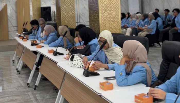 TPS Berbagi Wawasan Industri ke Mahasiswa UNISBA dalam Program TJSL