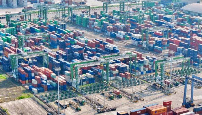 Petikemas Internasional Terminal Teluk Lamong Tumbuh Signifikan hingga 91 Persen