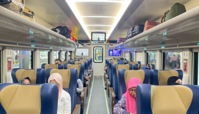 Jakarta dan Ketapang Jadi Favorit, KAI Daop 8 Pastikan Layanan Andal Selama Libur Panjang