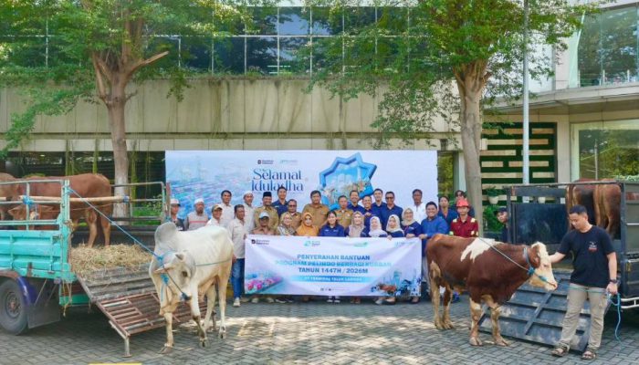 Sambut Iduladha, PT Terminal Teluk Lamong Distribusikan Puluhan Hewan Kurban