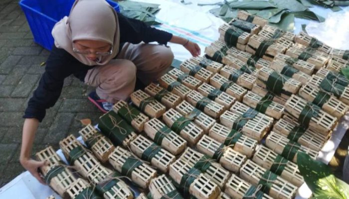 DLH Banyuwangi Ajak Masyarakat Bawa Wadah Sendiri Saat Ambil Daging Kurban
