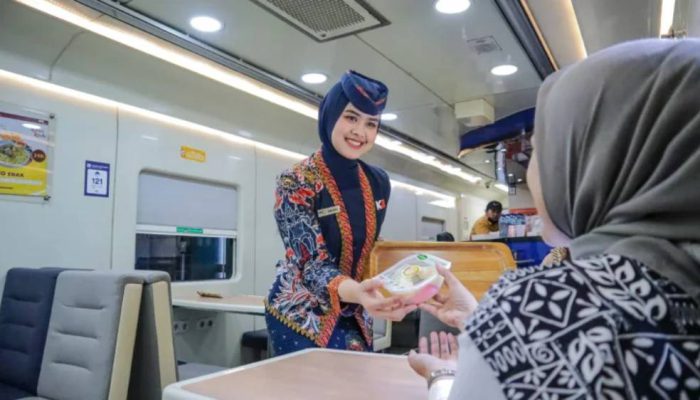 KAI Services Hadirkan Kuliner Khas Banyuwangi di Empat Rute Kereta Api, Dukung UMKM Lokal