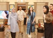 Liburan Keluarga di Banyuwangi, Raline Shah Kagumi Alam dan Budaya Osing