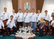 Gubernur Jatim Terima JMSI Jatim Award 2026 Kategori Keterbukaan Media Berkualitas