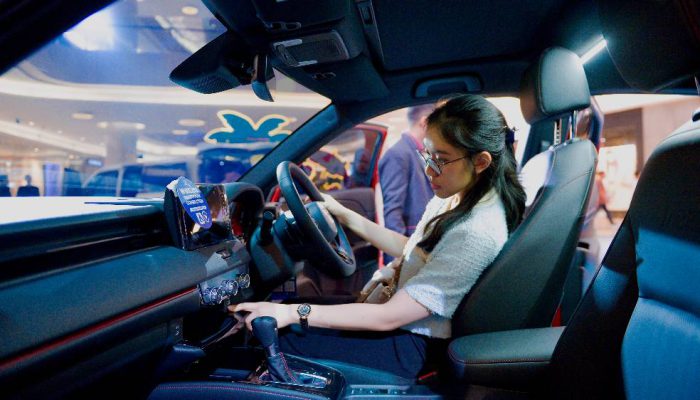 Honda Gelar Back to School di Pakuwon Mall, Hadirkan Mobil Elektrifikasi hingga Promo Pembelian