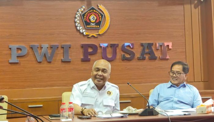 PWI Pusat Desak Hotman Paris Klarifikasi dan Minta Maaf kepada Insan Pers