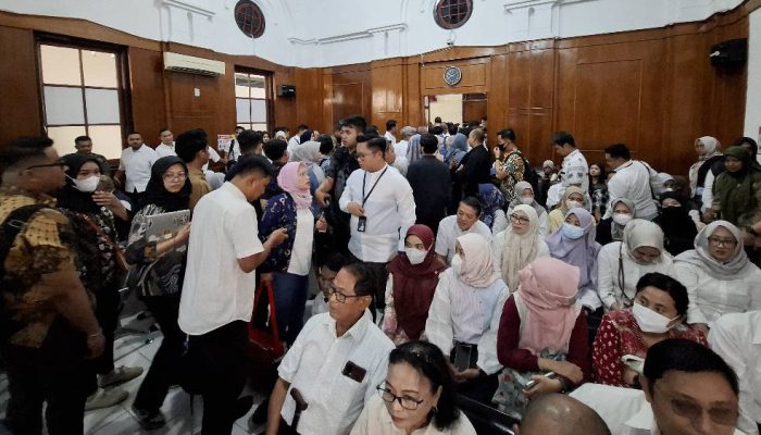 Puluhan Pegawai Pelindo Datangi PN Surabaya, Beri Dukungan kepada Terdakwa Perkara Dugaan Korupsi