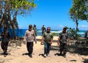 Libur Akhir Pekan, 1.500 Lebih Wisatawan Padati Pantai Balekambang, Polisi Perketat Patroli dan Larang Berenang