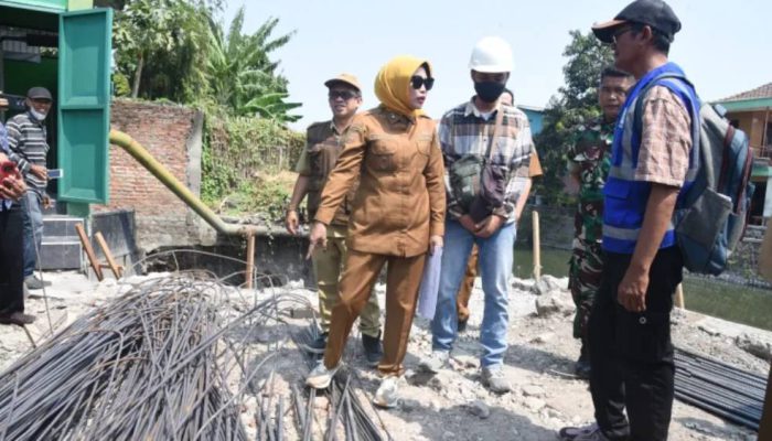 Mimik Idayana Minta Proyek Rumah Pompa Sidokare Sidoarjo Dipercepat
