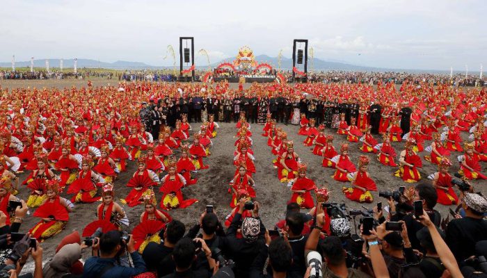 Gandrung Sewu 2026 Digelar 24 Oktober, Hotel Penuh dan Tiket Pesawat ke Banyuwangi Habis